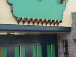 Houten ornament boven de ingang.
<br/>
Richard Keijzer, onbekend